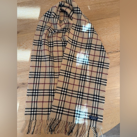 Burberry Accessories - Burberry London 100% Lambswool Classic Check Scarf Made in England
